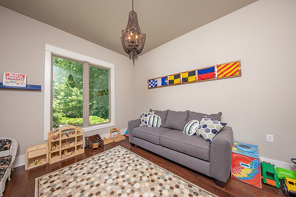 2131 Lookout-057