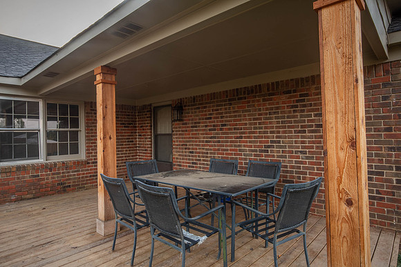6105 Spring Creek-21