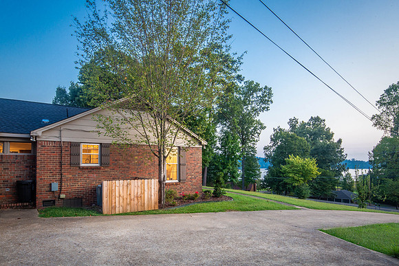 6105 Spring Creek-9