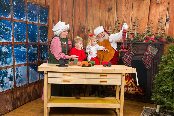 Santa Minis ferguson 2022-0042