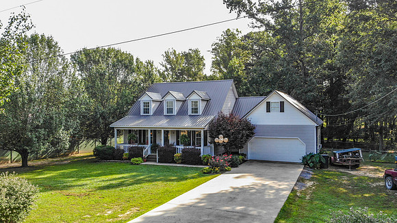 243 Parkway-5