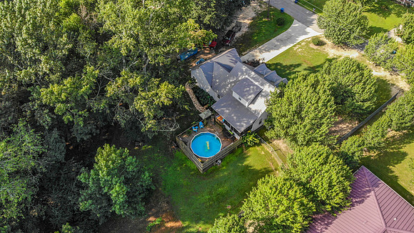 243 Parkway-9