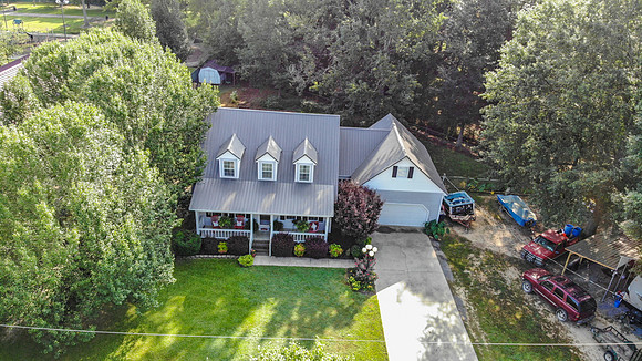 243 Parkway-7