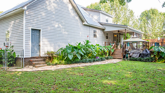 243 Parkway-18