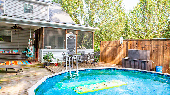 243 Parkway-23