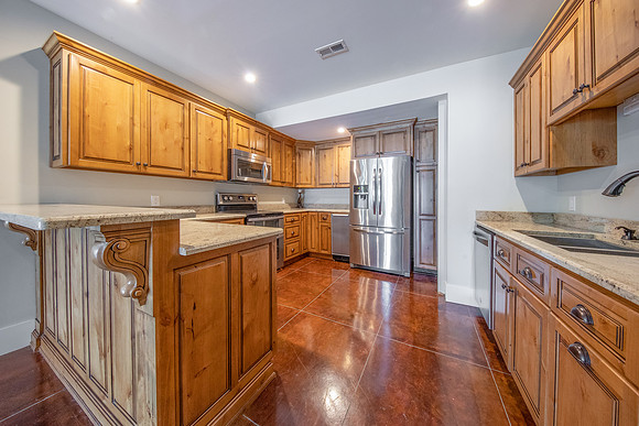 2131 Lookout-075