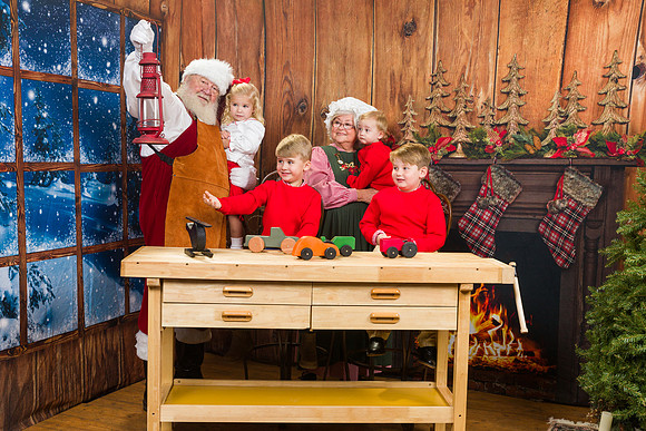 Santa Minis ferguson 2022-0058