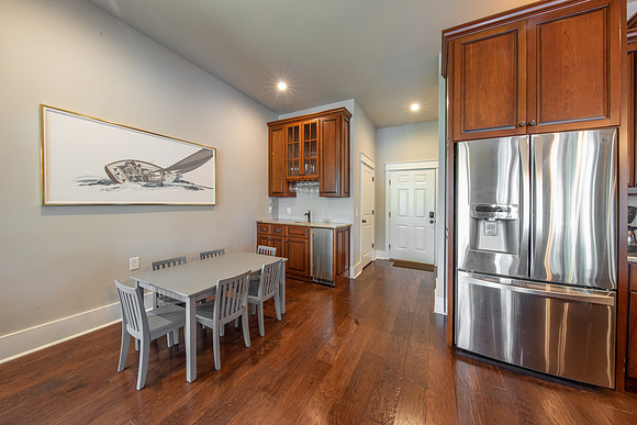 2131 Lookout-054