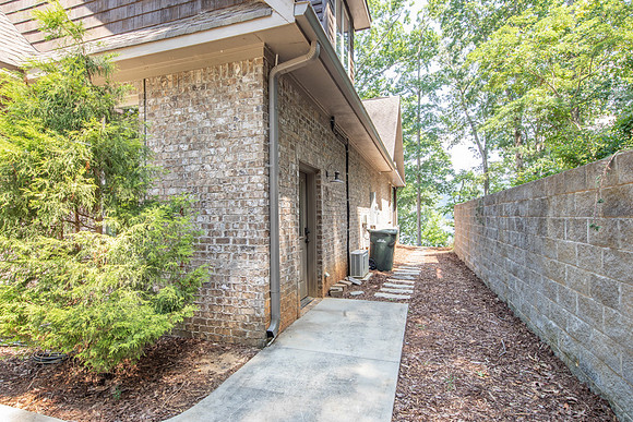 2131 Lookout-003