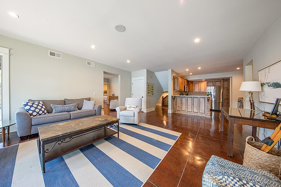 2131 Lookout-074