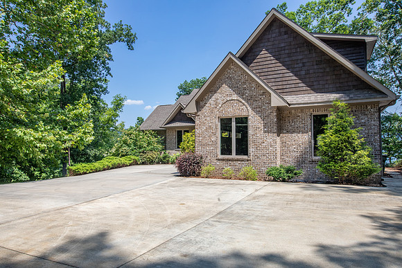 2131 Lookout-002