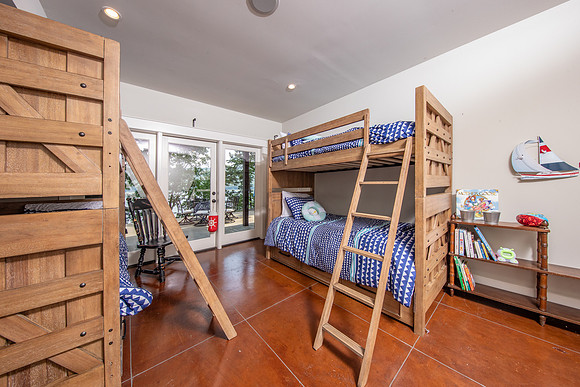 2131 Lookout-077